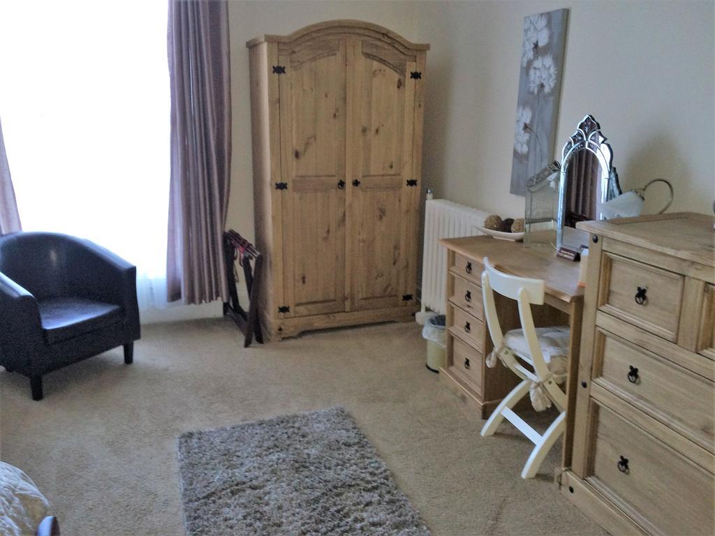 Hilbury Court Hotel Trowbridge Extérieur photo