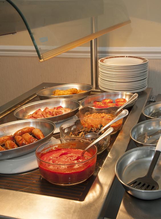 Hilbury Court Hotel Trowbridge Extérieur photo